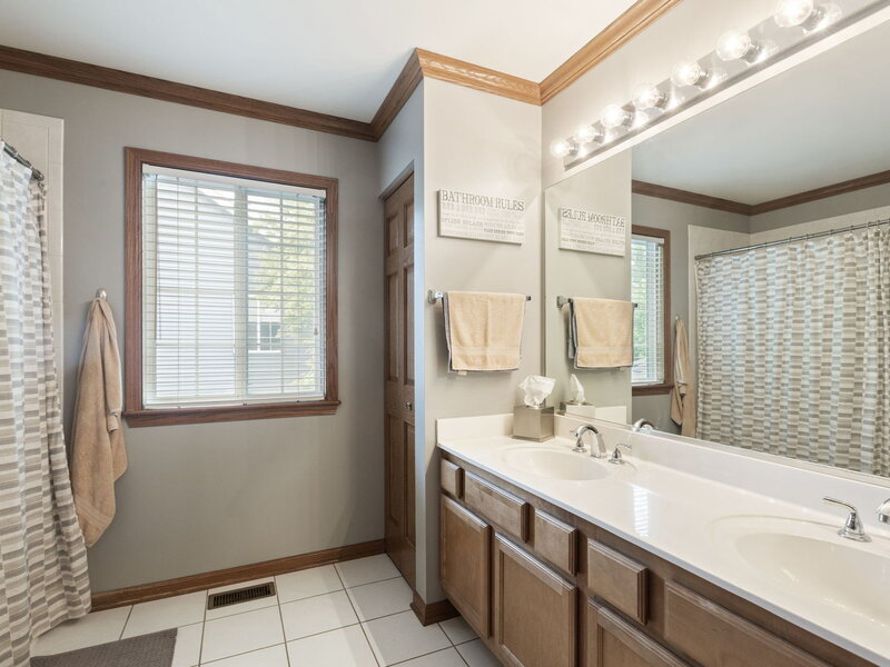 556 Prescott Lane Gurnee IL 60031