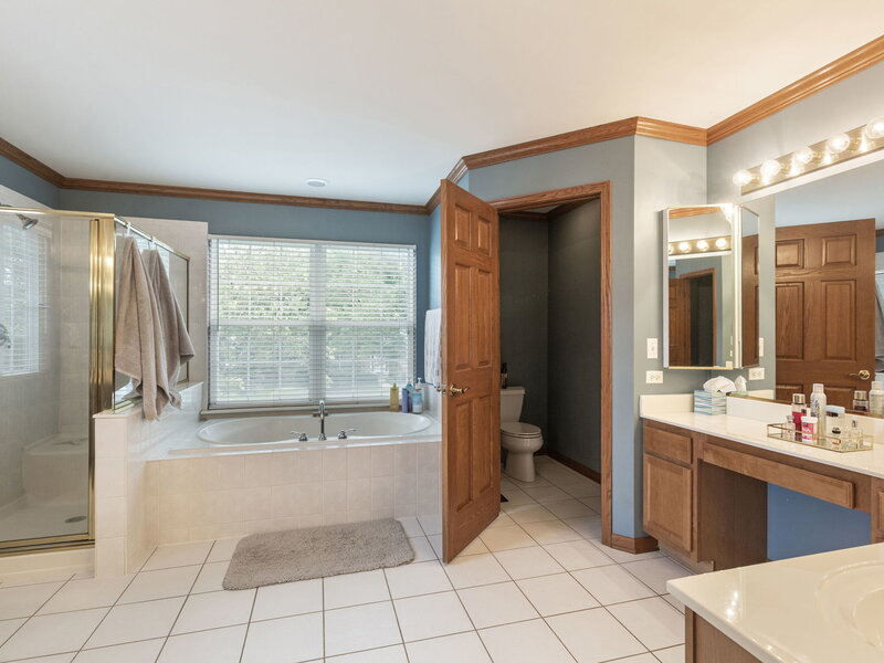 556 Prescott Lane Gurnee IL 60031