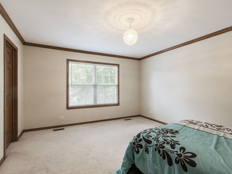 556 Prescott Lane Gurnee IL 60031