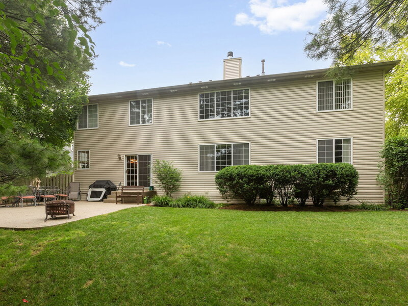 556 Prescott Lane Gurnee IL 60031
