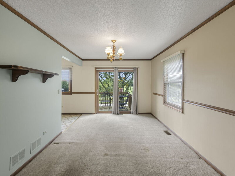 1965 Crescent Lane Hoffman Estates IL 60169