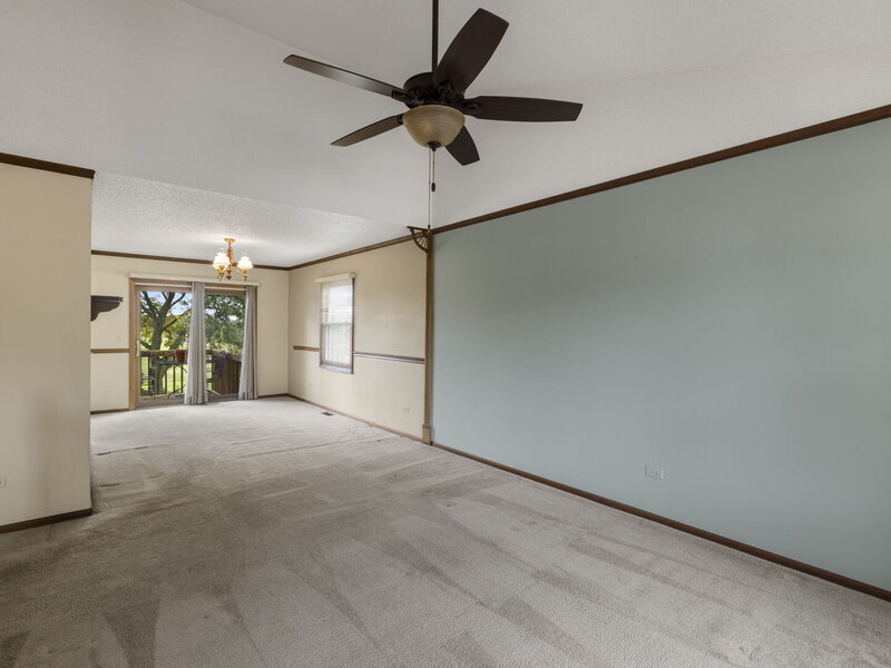 1965 Crescent Lane Hoffman Estates IL 60169