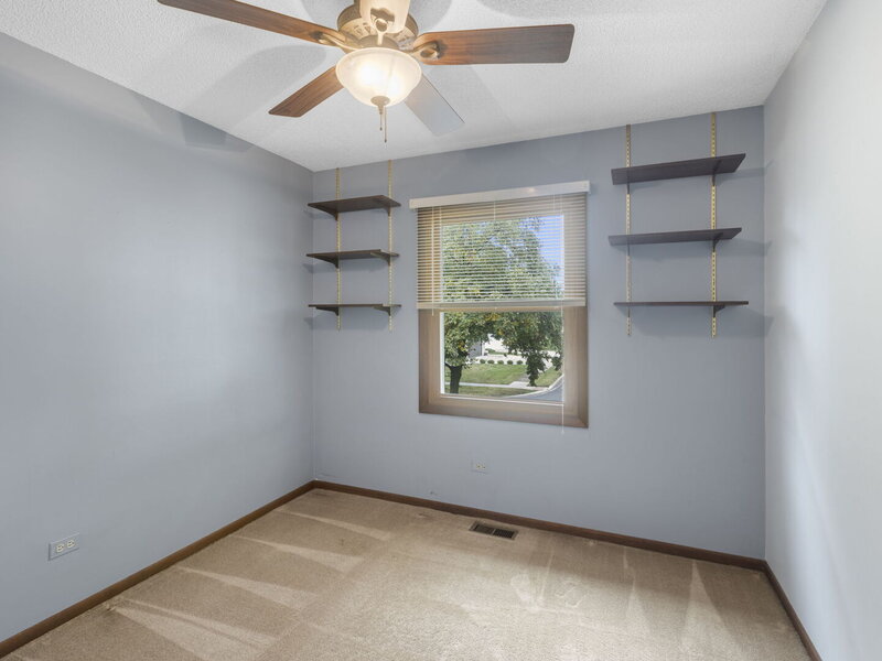 1965 Crescent Lane Hoffman Estates IL 60169