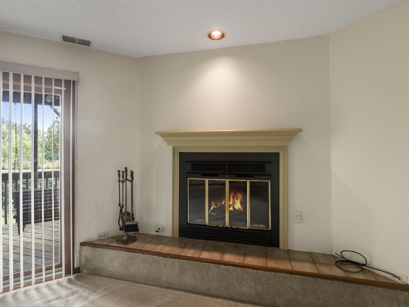 1965 Crescent Lane Hoffman Estates IL 60169