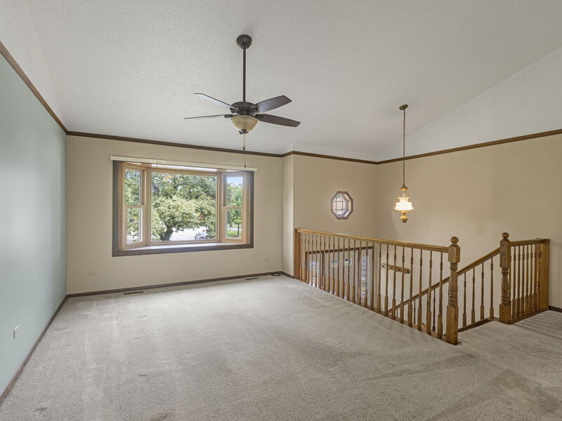 1965 Crescent Lane Hoffman Estates IL 60169