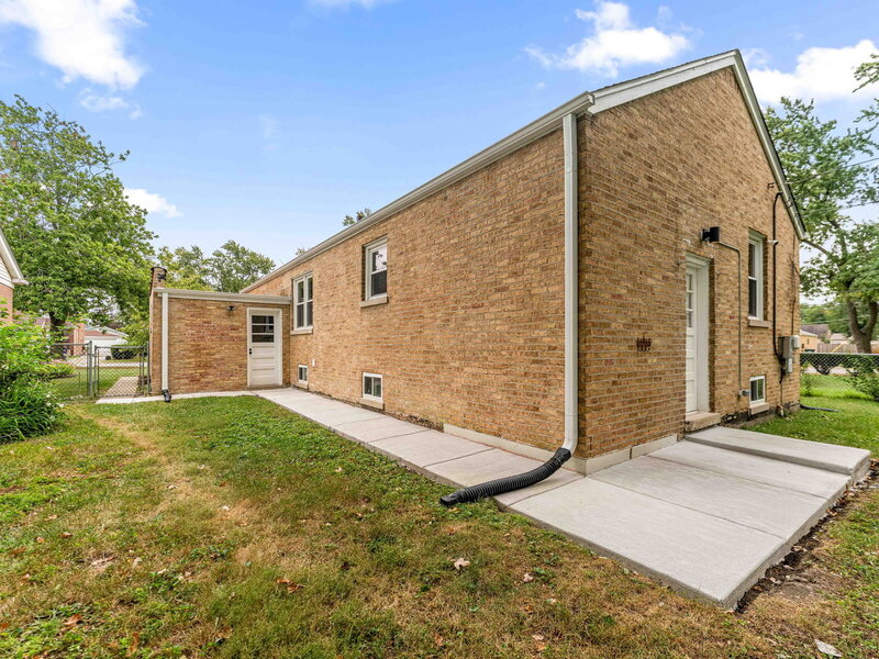 18462 Gottschalk Avenue Homewood IL 60430