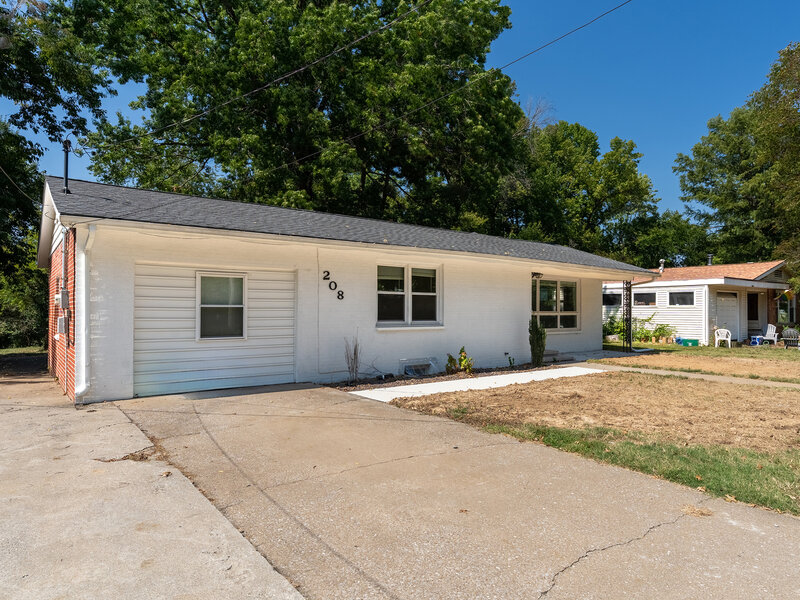 208 S Pine Lane Carbondale IL 62901