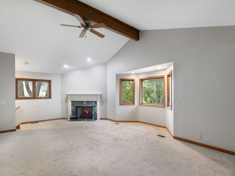 749 N Sharon Drive Woodstock IL 60098