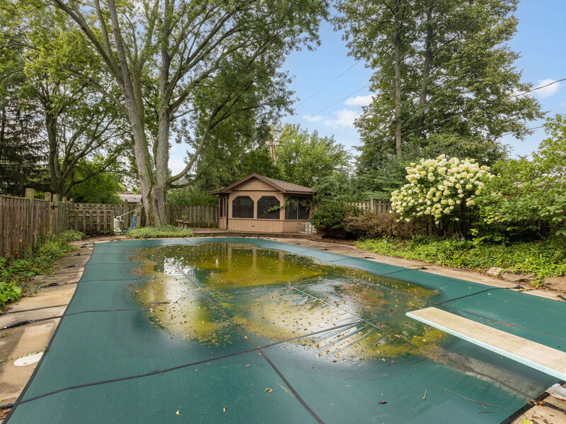 749 N Sharon Drive Woodstock IL 60098