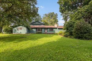 Photo of 749 N Sharon Drive Woodstock IL 60098