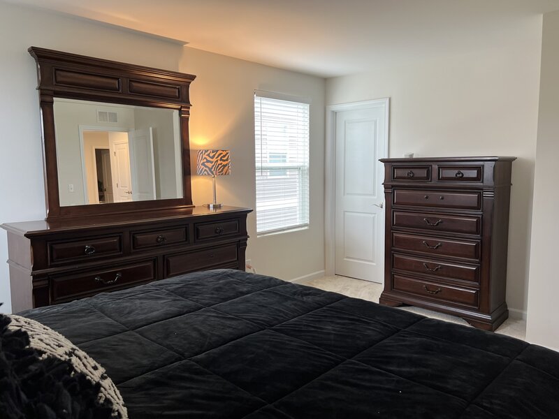 1017 Kessler Drive Mundelein IL 60060