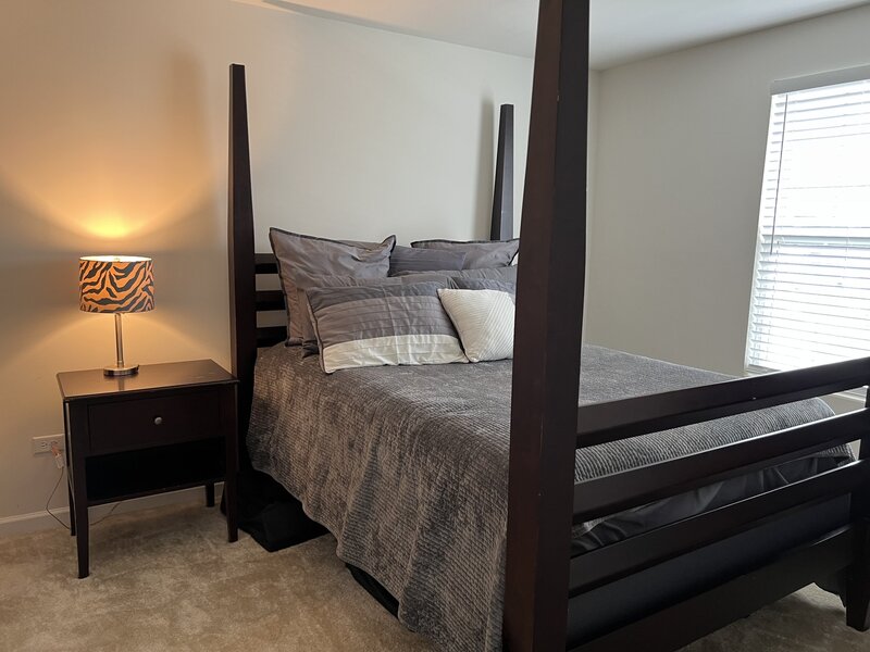 1017 Kessler Drive Mundelein IL 60060