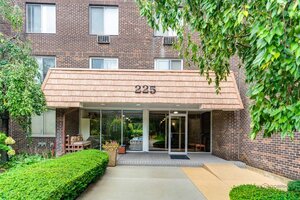 Photo of 225 S Rohlwing Road Palatine IL 60074 Unit 502