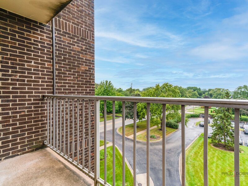 225 S Rohlwing Road Palatine IL 60074
