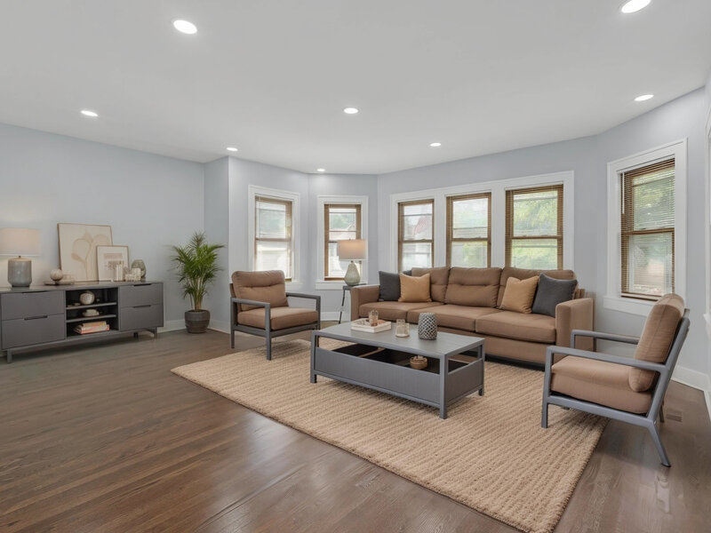 2539 W Morse Avenue Chicago IL 60645