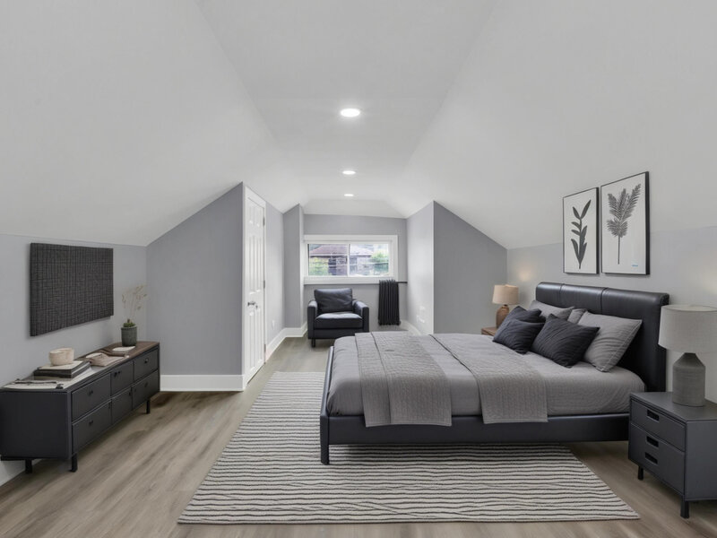 2539 W Morse Avenue Chicago IL 60645