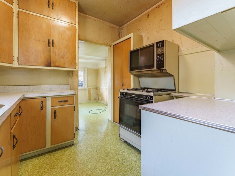6731 W Albion Avenue Chicago IL 60631
