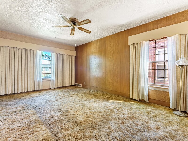 6731 W Albion Avenue Chicago IL 60631