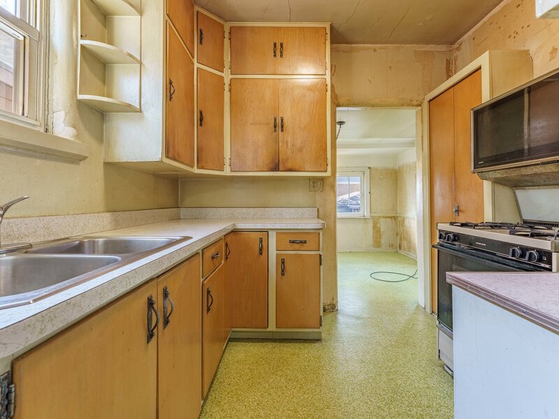 6731 W Albion Avenue Chicago IL 60631