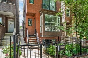 Photo of 920 N Wood Street Chicago IL 60622