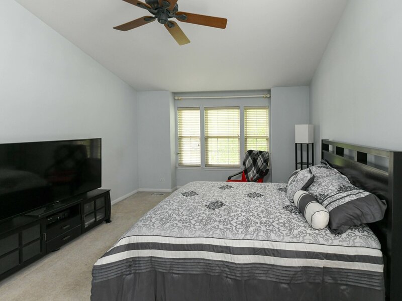 687 E Lenox Lane Palatine IL 60074