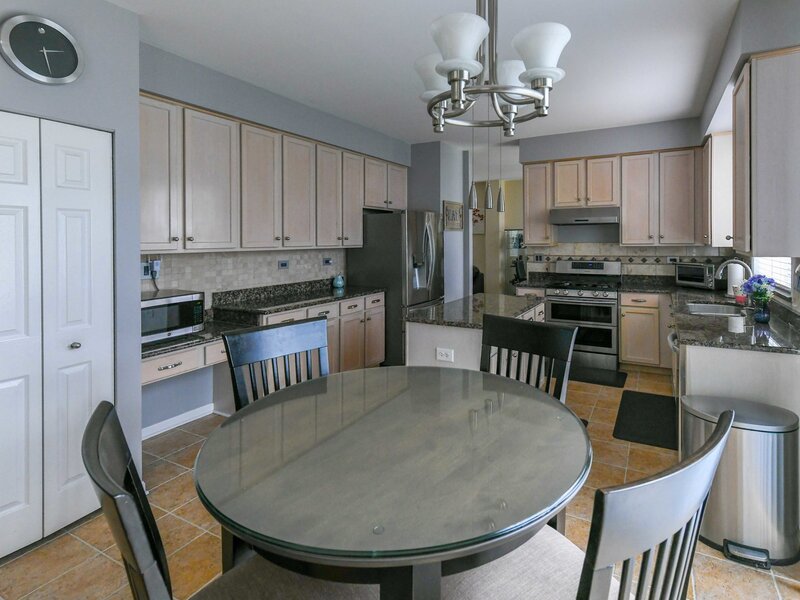 687 E Lenox Lane Palatine IL 60074