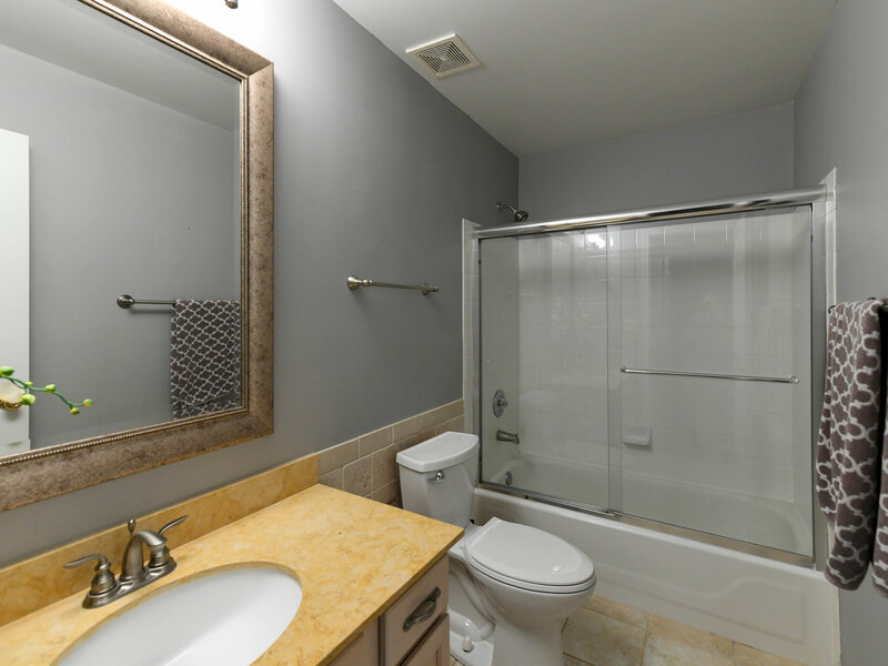 687 E Lenox Lane Palatine IL 60074