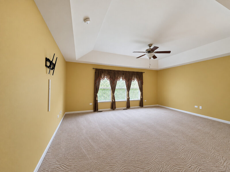 4 Snead Court Bolingbrook IL 60490