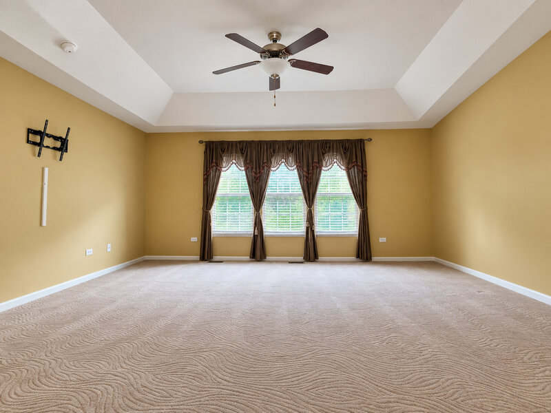4 Snead Court Bolingbrook IL 60490