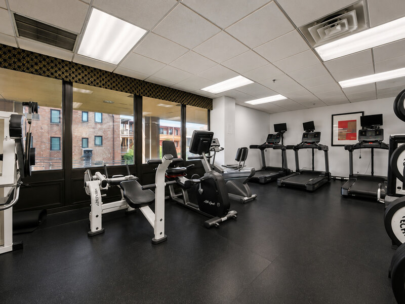 5320 N Sheridan Road Chicago IL 60640