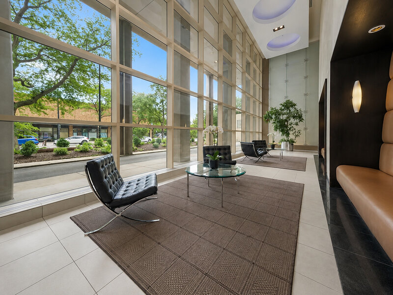 5320 N Sheridan Road Chicago IL 60640