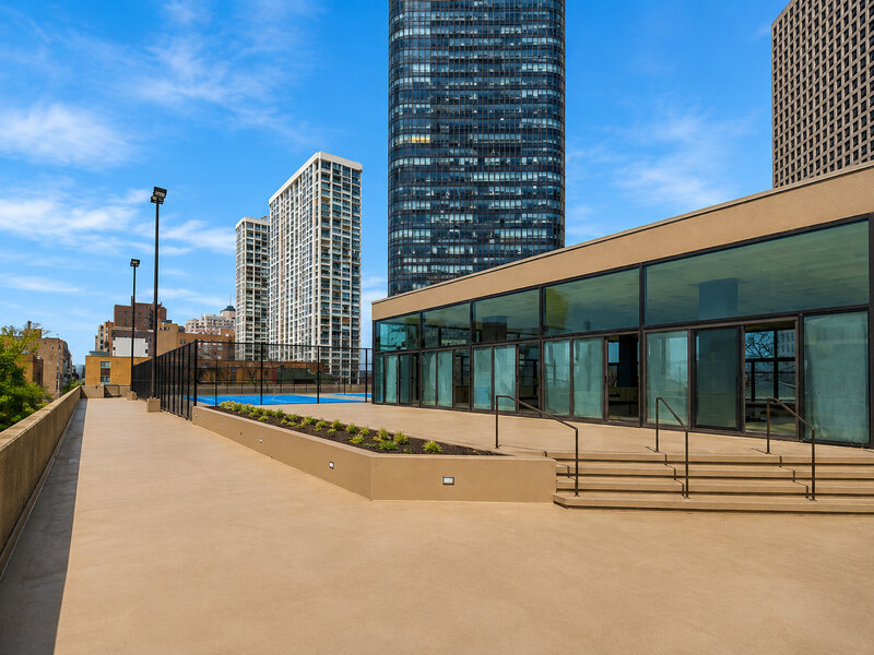 5320 N Sheridan Road Chicago IL 60640