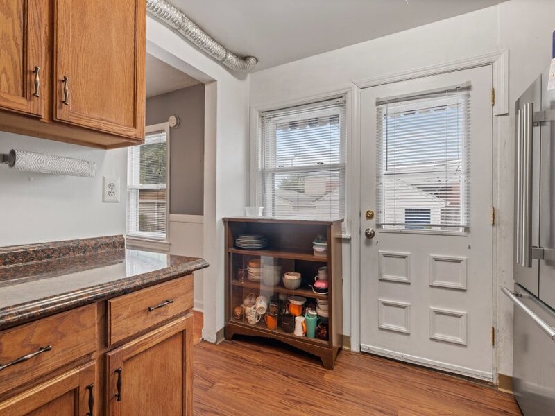 5242 W 63rd Place Chicago IL 60638
