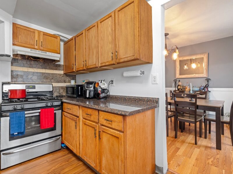 5242 W 63rd Place Chicago IL 60638