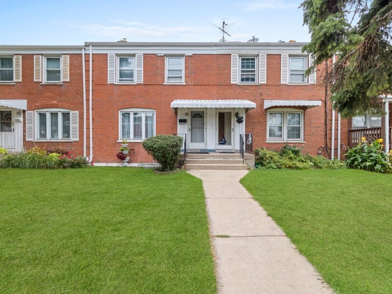 5242 W 63rd Place Chicago IL 60638