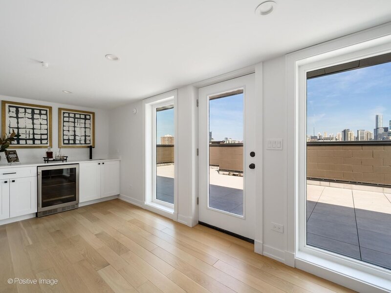 1345 W Grand Avenue Chicago IL 60642
