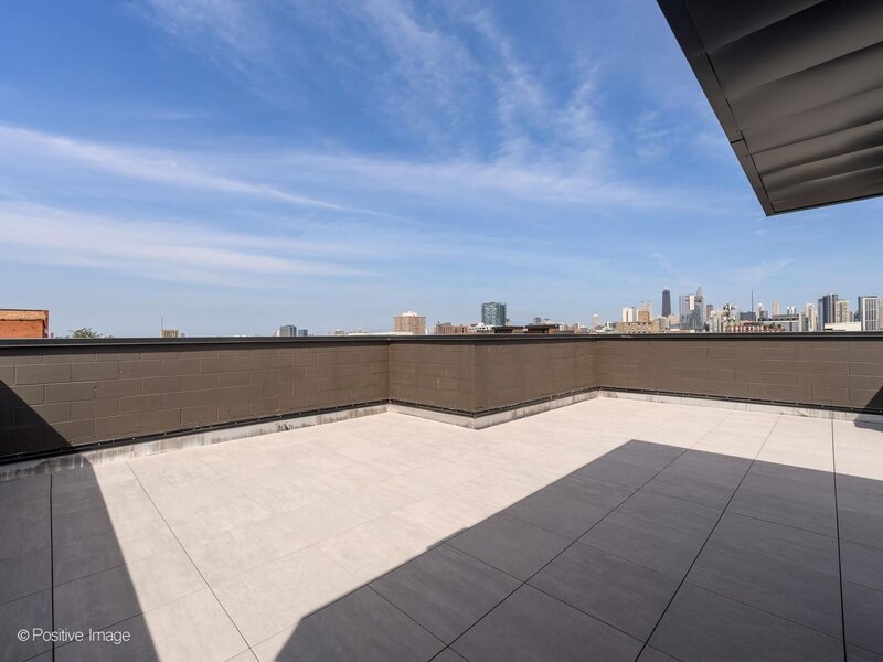 1345 W Grand Avenue Chicago IL 60642