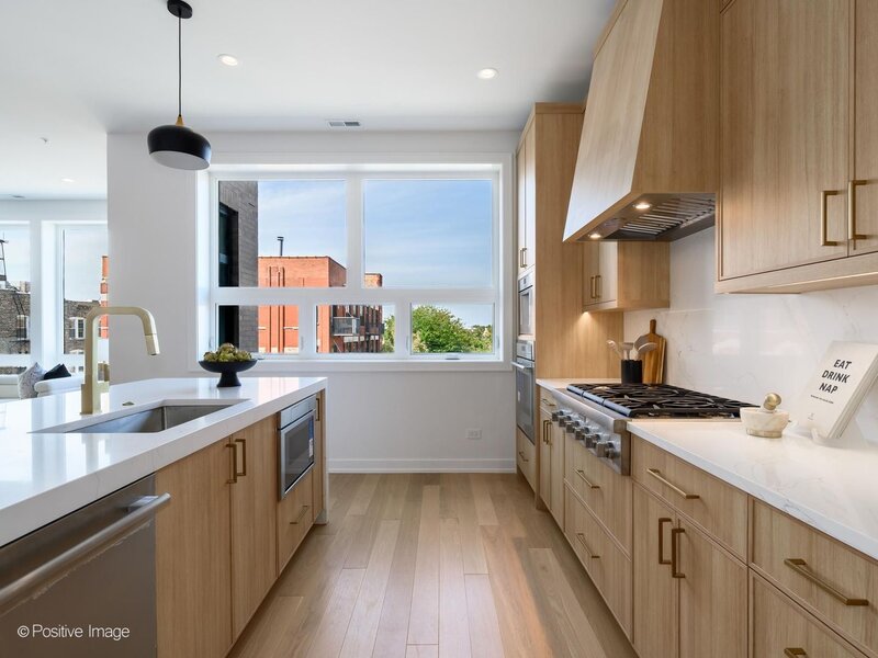 1345 W Grand Avenue Chicago IL 60642