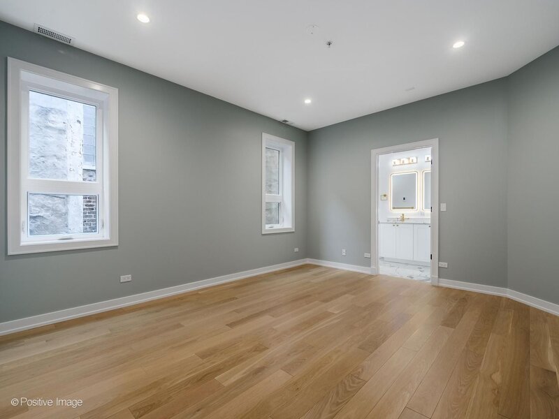 1345 W Grand Avenue Chicago IL 60642
