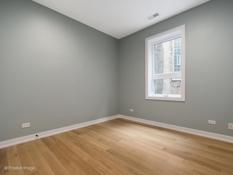 1345 W Grand Avenue Chicago IL 60642
