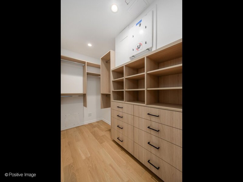 1345 W Grand Avenue Chicago IL 60642