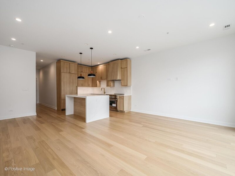 1345 W Grand Avenue Chicago IL 60642