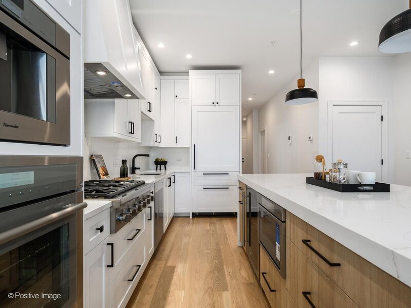 1345 W Grand Avenue Chicago IL 60642