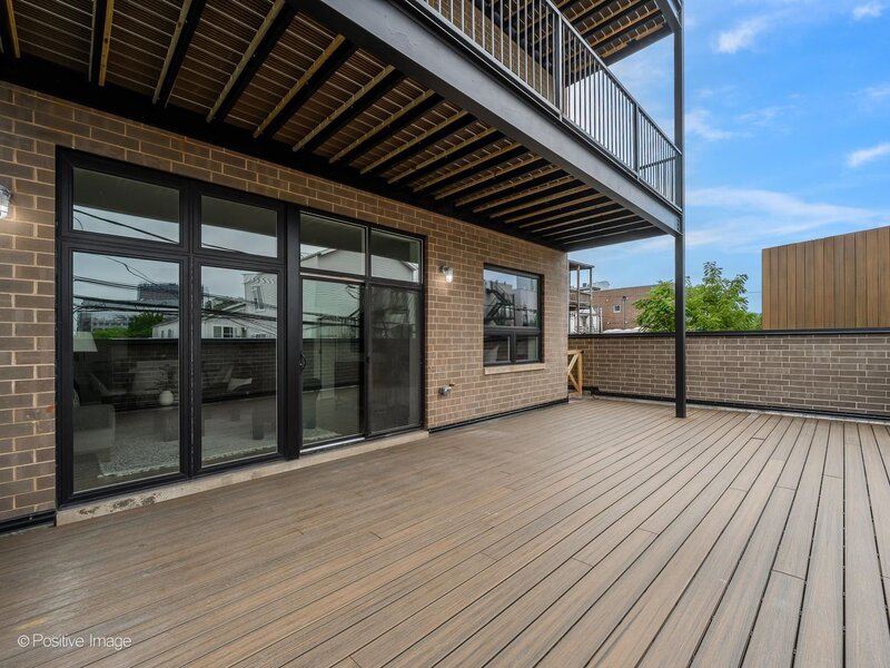 1345 W Grand Avenue Chicago IL 60642
