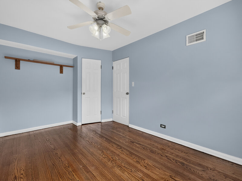 816 S La Grange Road La Grange IL 60525