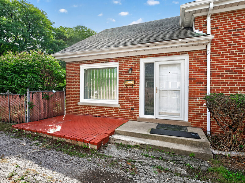 816 S La Grange Road La Grange IL 60525