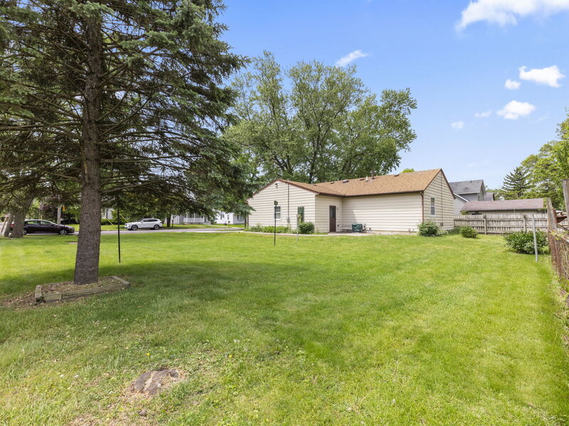 1406 Kaskaskia Avenue Elgin IL 60123