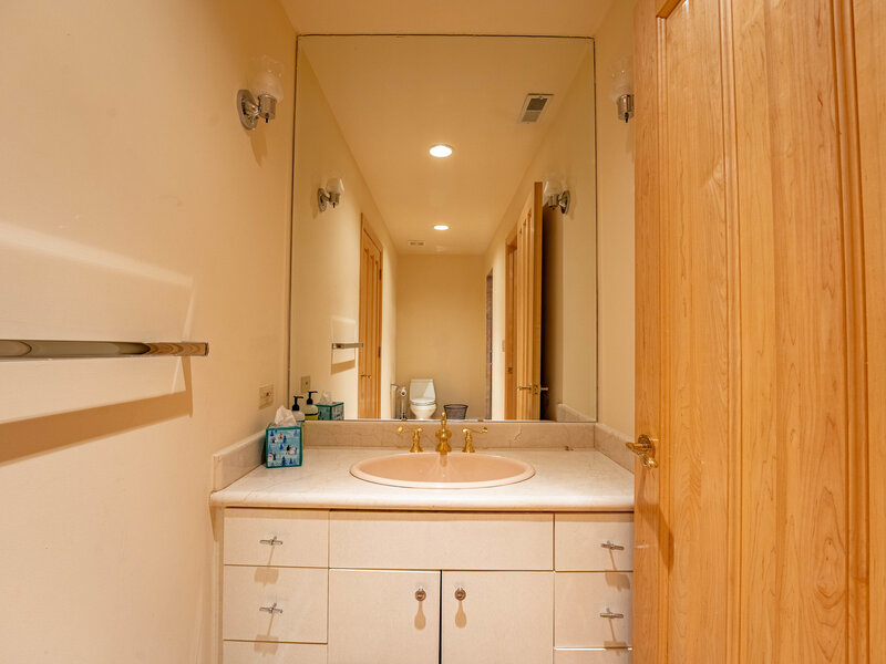 1683 Braeside Lane Northbrook IL 60062