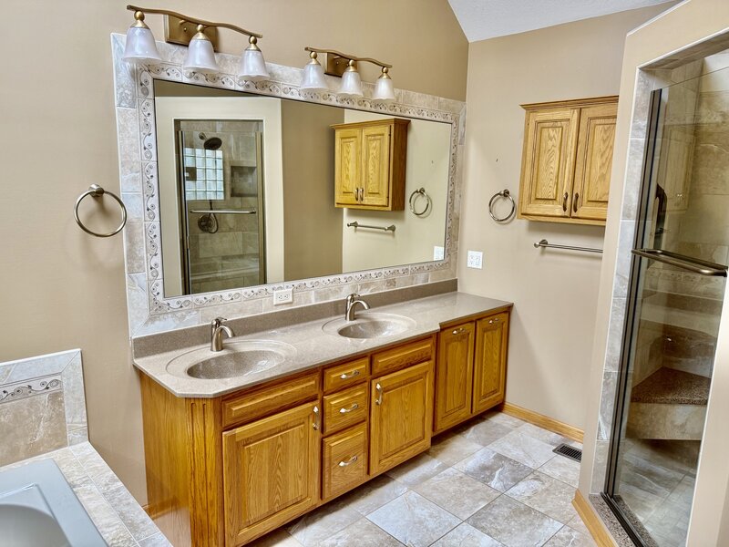 1223 Vantage Lane Bourbonnais IL 60914
