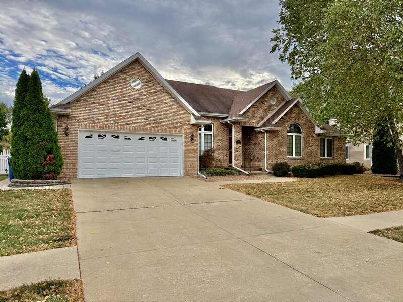 1223 Vantage Lane Bourbonnais IL 60914